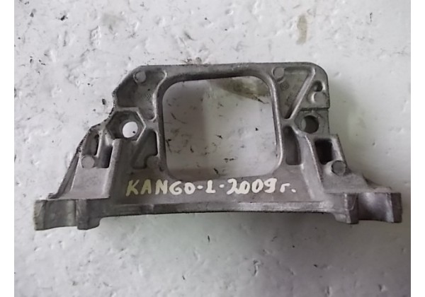 Кронштейн КПП Рено Кенго2  8200429504